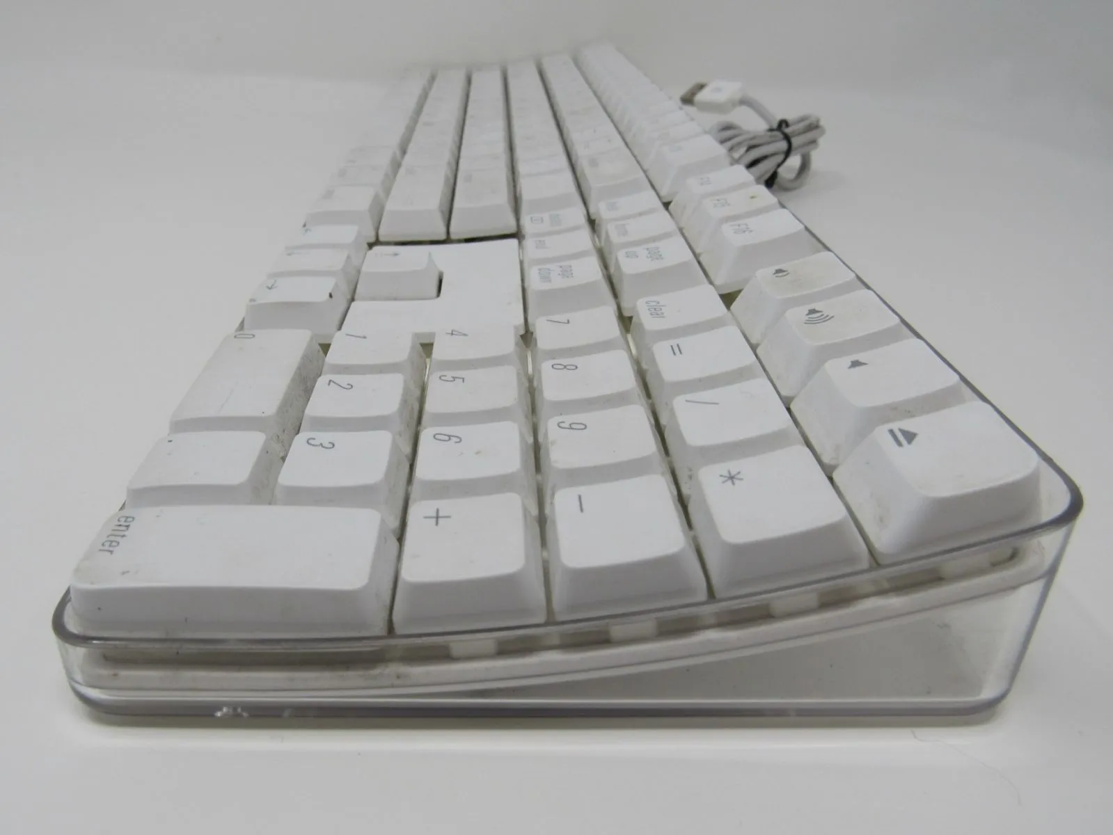 Apple Wired USB Computer Keyboard Clear Base A1048 -- Used